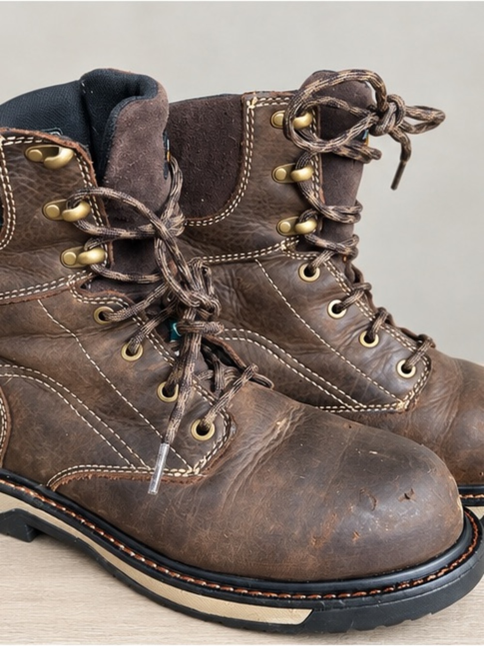 Women’s Ariat Riveter 8” Insulated Composite Toe Boots